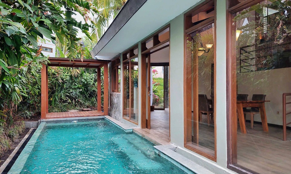 Oro Oro Ombo Villa | Villa Klub Bunga Resort 4 kamar By The Batu