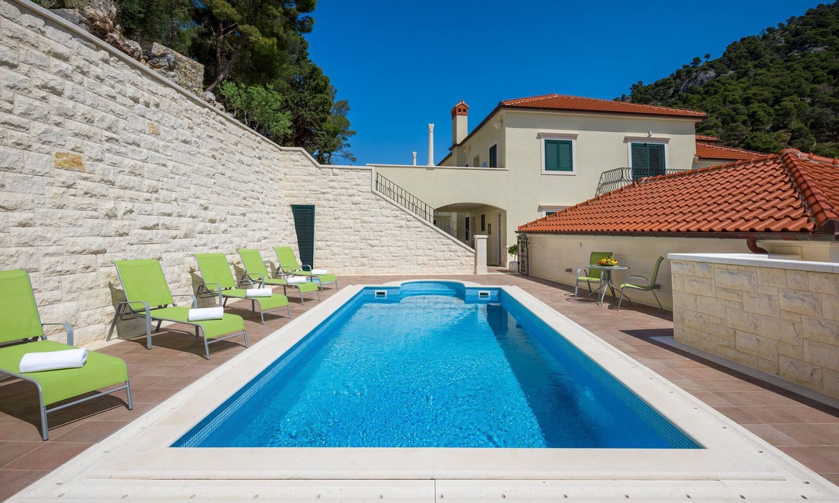 Hvar Apartment | Villa Kogo Apartment 7 with a swimming pool, city center Hvar