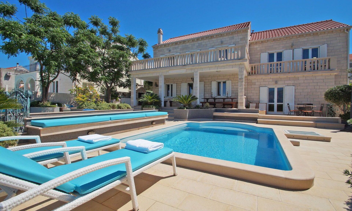 Lumbarda Villa | Villa Korkyra with Pool