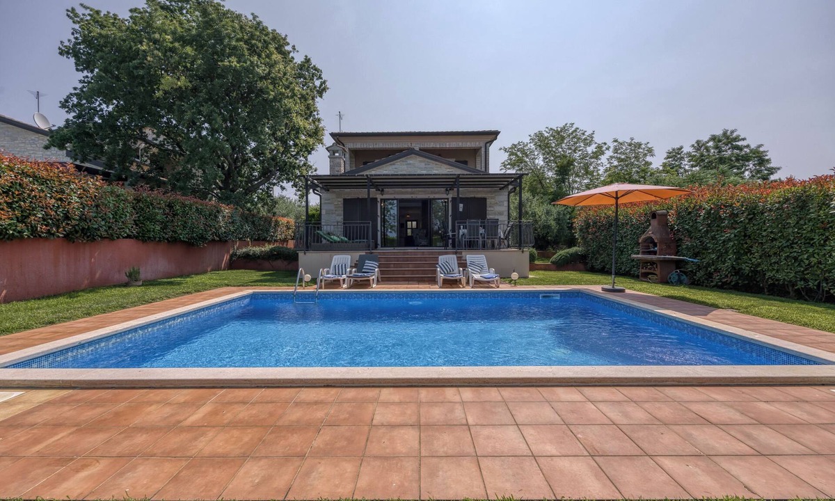 Tar Villa | Villa Kristina with Pool, Tar, Croatia