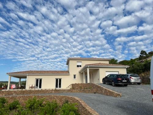 Roquebrun House | Villa l'Esquirol with view and pool