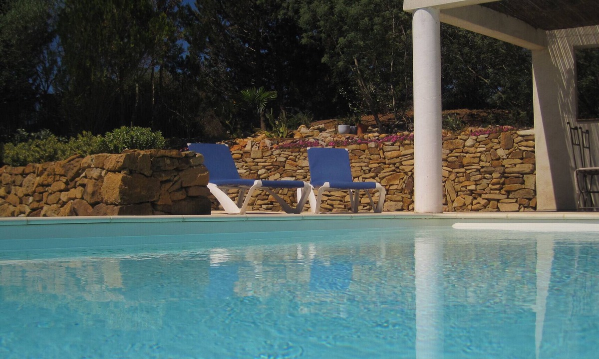Montseret Villa | Villa 'la Loraude' 8 people private pool on 3100m2 of land with trees