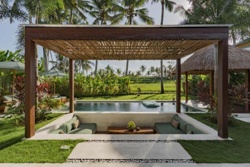 Pengosekan Villa | Villa La Maisouneta by BaliSuperHost