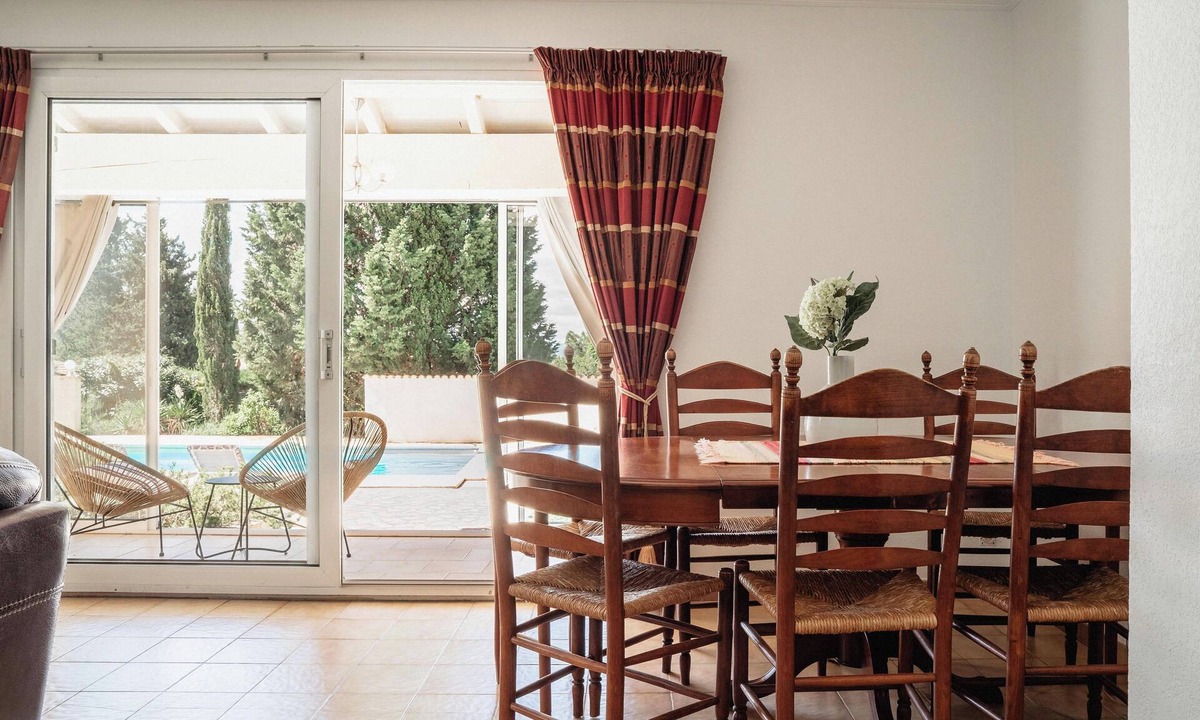 Azillanet Villa | Villa la mancha.