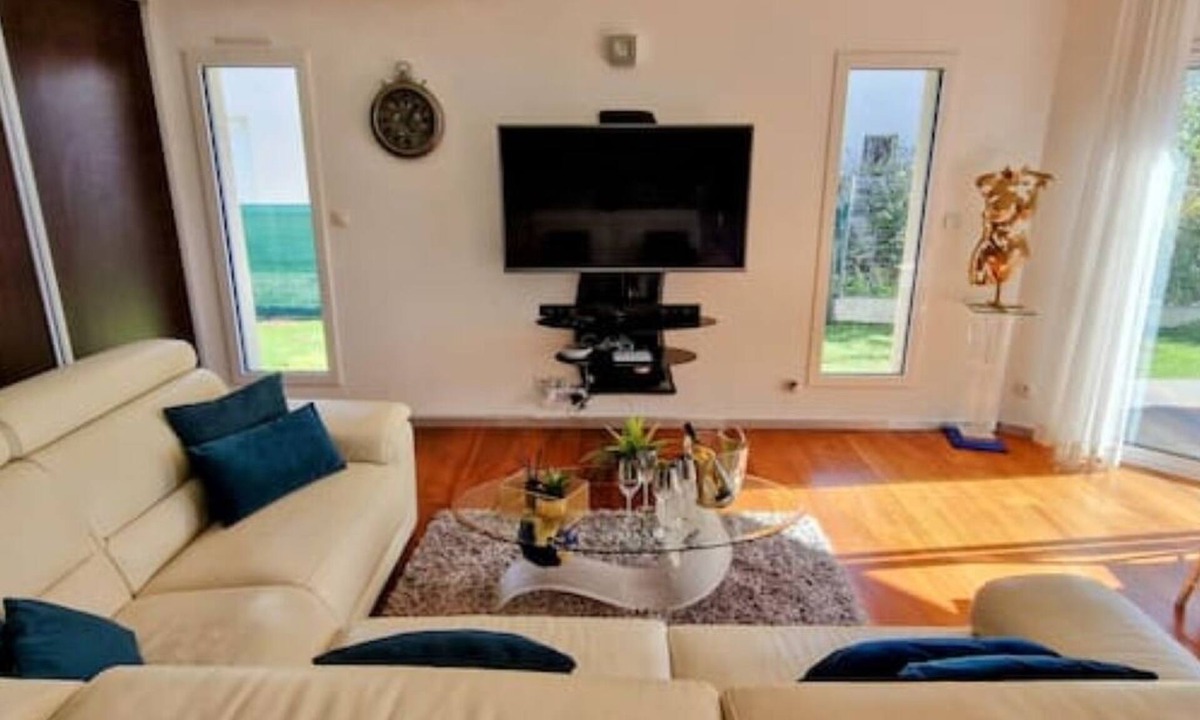 Sete Villa | VILLA La Mazal, Bord de Mer, Balnéo, Piscine Clim