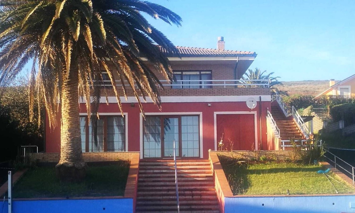 Soto de la Marina Villa | VILLA LA PALMERA. PRIVATE POOL. BEACH AT 40 M