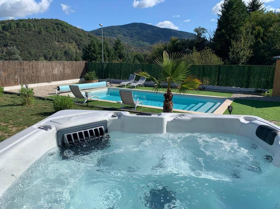 Pont-de-Labeaume Villa | Villa La source & SPA