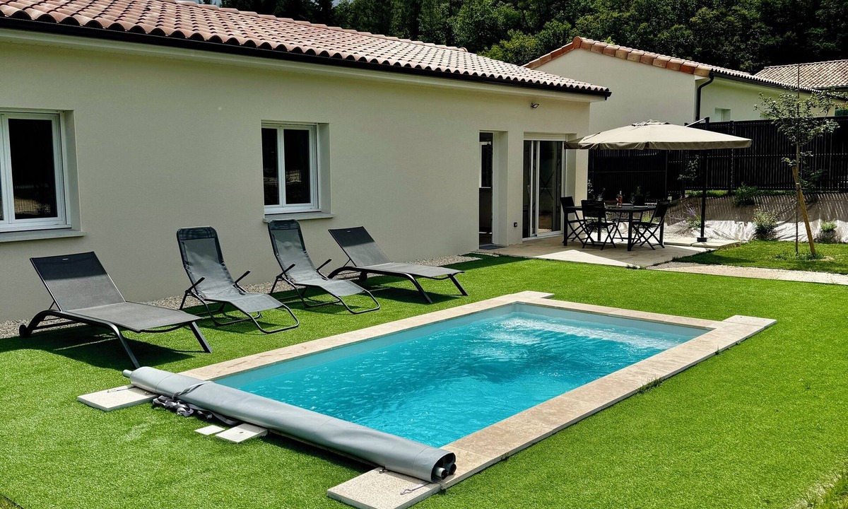 Pont-de-Labeaume Villa | Villa la Volane, Ardèche (3)