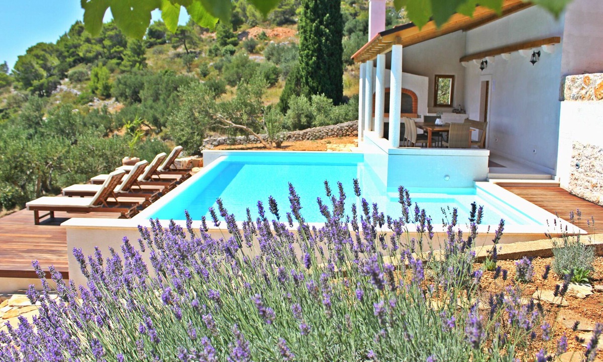 Sveta Nedjelja Apartment | Villa Lantana - comfortable 2 bedroom flat with stunning sea views