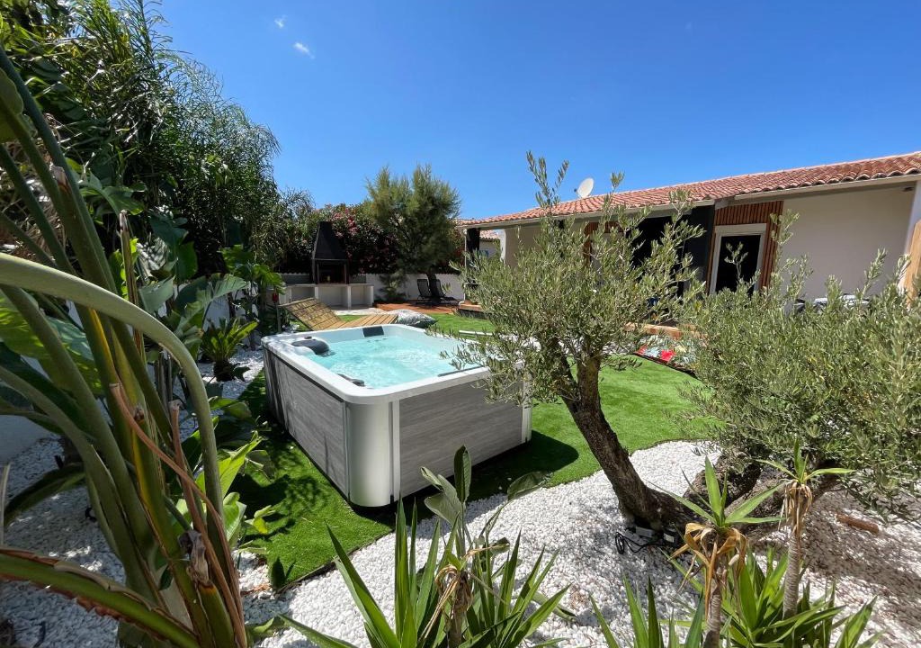 Frontignan Villa | Villa LCSM et studio