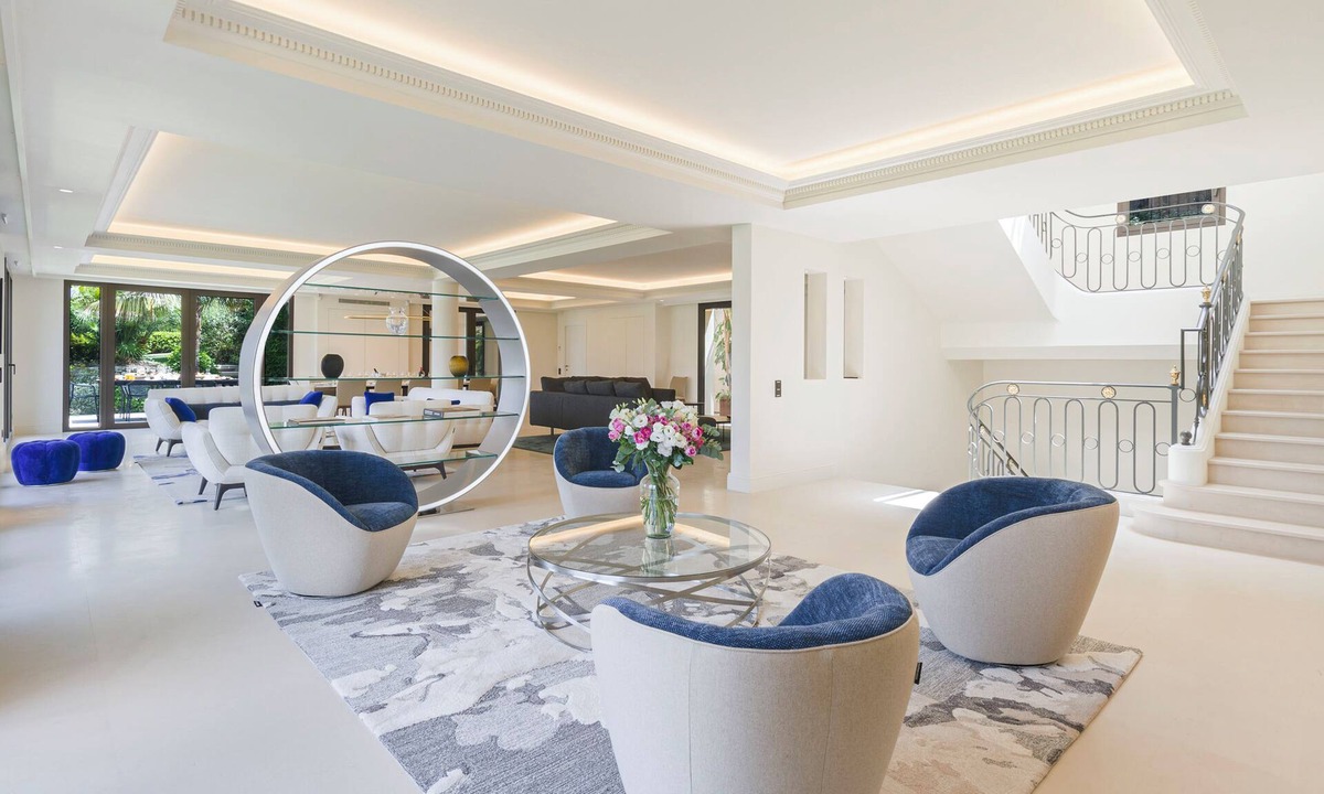 Saint-Jean-Cap-Ferrat Villa | Villa Les Dauphins