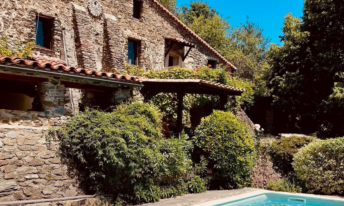 Montferrer Villa | Villa 'Le Grand Mas De Can Noy' with Private Pool, Private Terrace and Wi-Fi