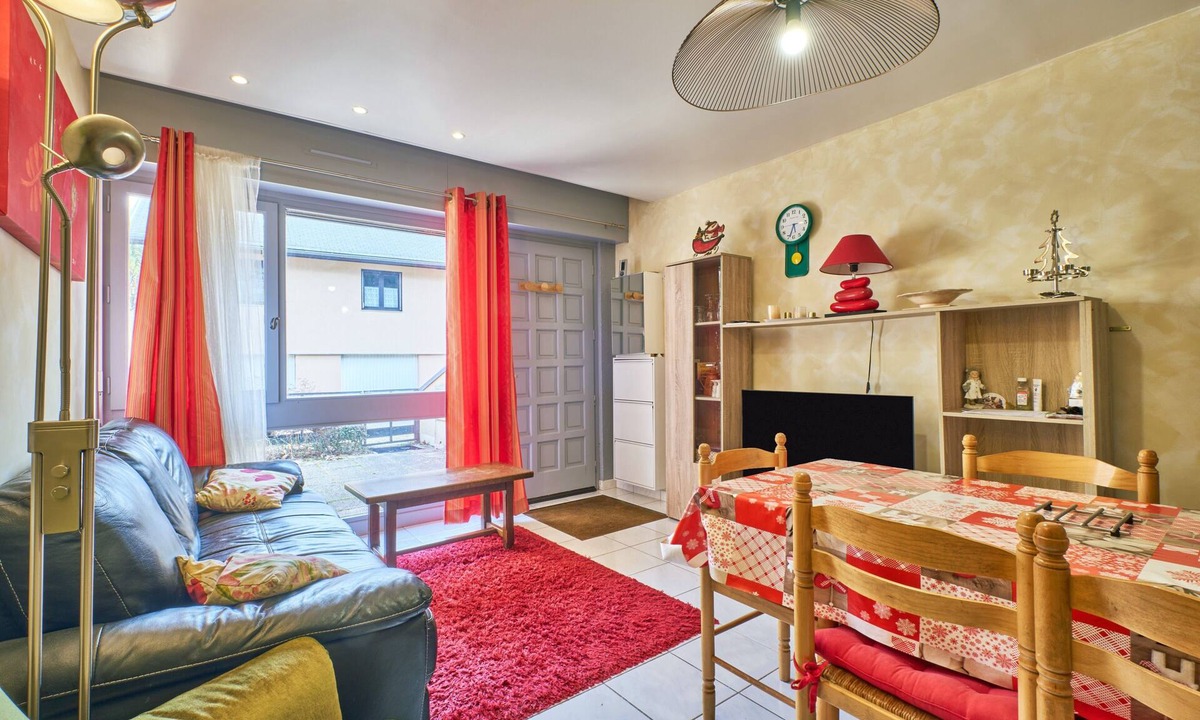Villard-de-Lans Villa | Villa 'Le Koala' with Mountain View, Private Terrace and Private Garden