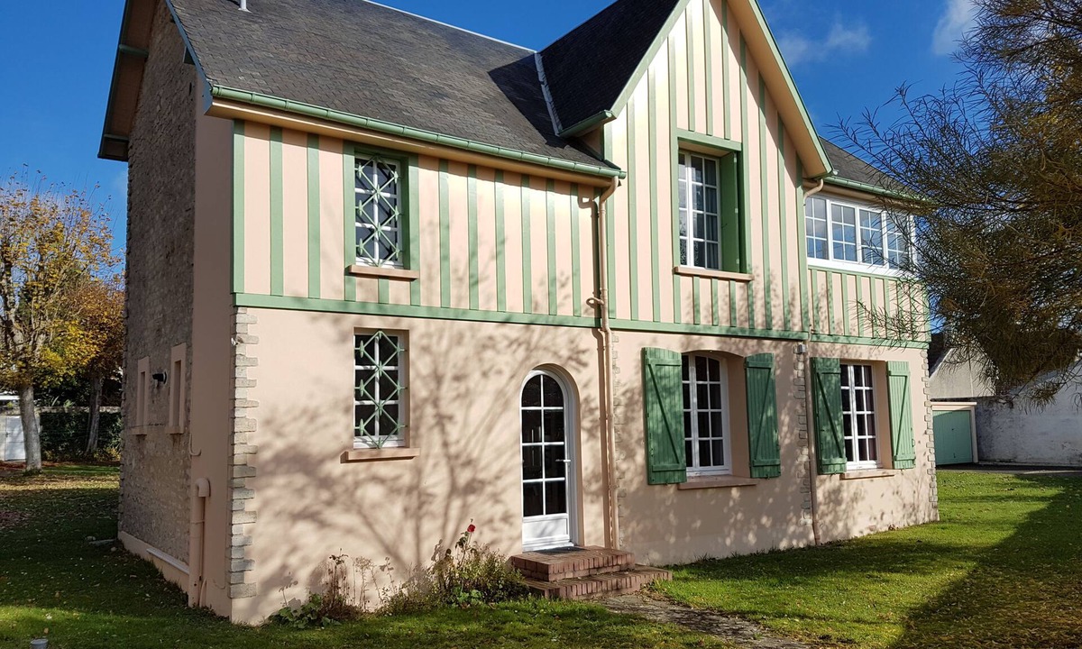 Hermanville-sur-Mer House | Villa Le Petit Bois - 2 mns walk from the beach - Large enclosed garden with trees