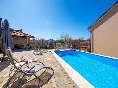 Lipa Villa | Villa Lemily