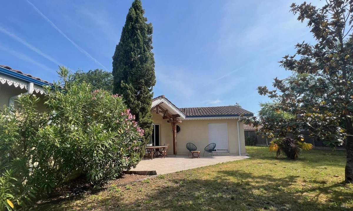 Audenge Villa | Villa Les Avocettes spacious and cosy