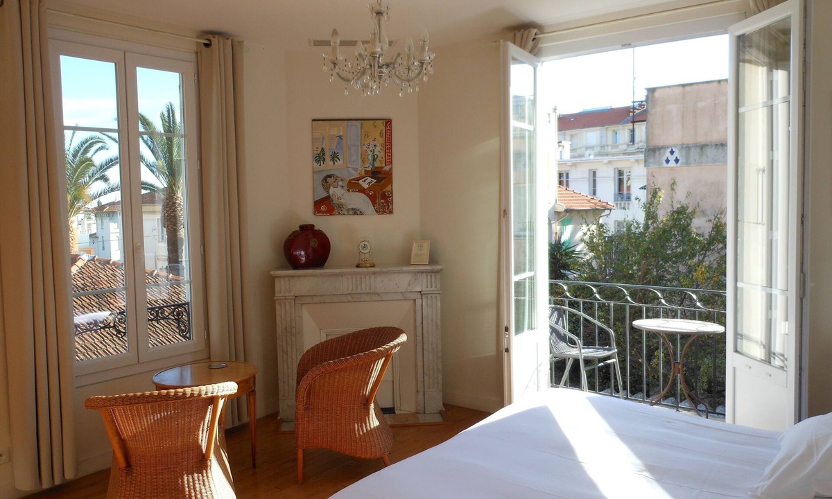 Les Baumettes Hotel | Villa Les Cygnes