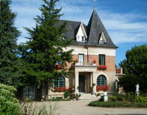 Saint-Felix Bed & Breakfast | Villa Les Iris
