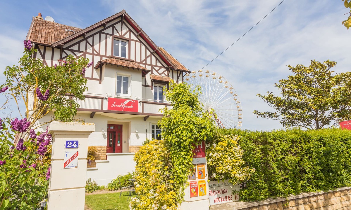 Cabourg Hotel | Villa les Mots Passants