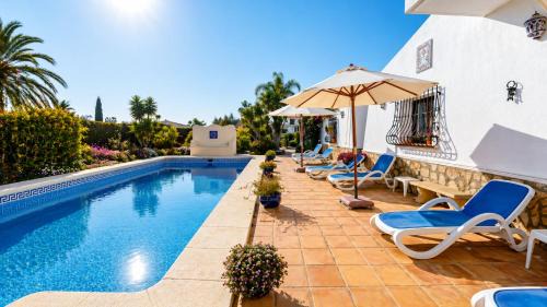 Montgo de Toscamar Villa | Villa Limonero en Jávea con piscina privada y terraza by Family Homes