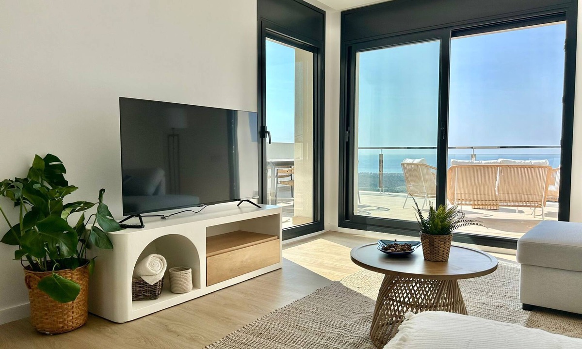 Cunit Villa | Villa Liria – Your Mediterranean Escape in Les Flors de Cunit