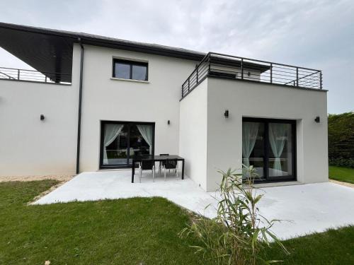 Asnelles House | Villa LOM, 800 m de la plage