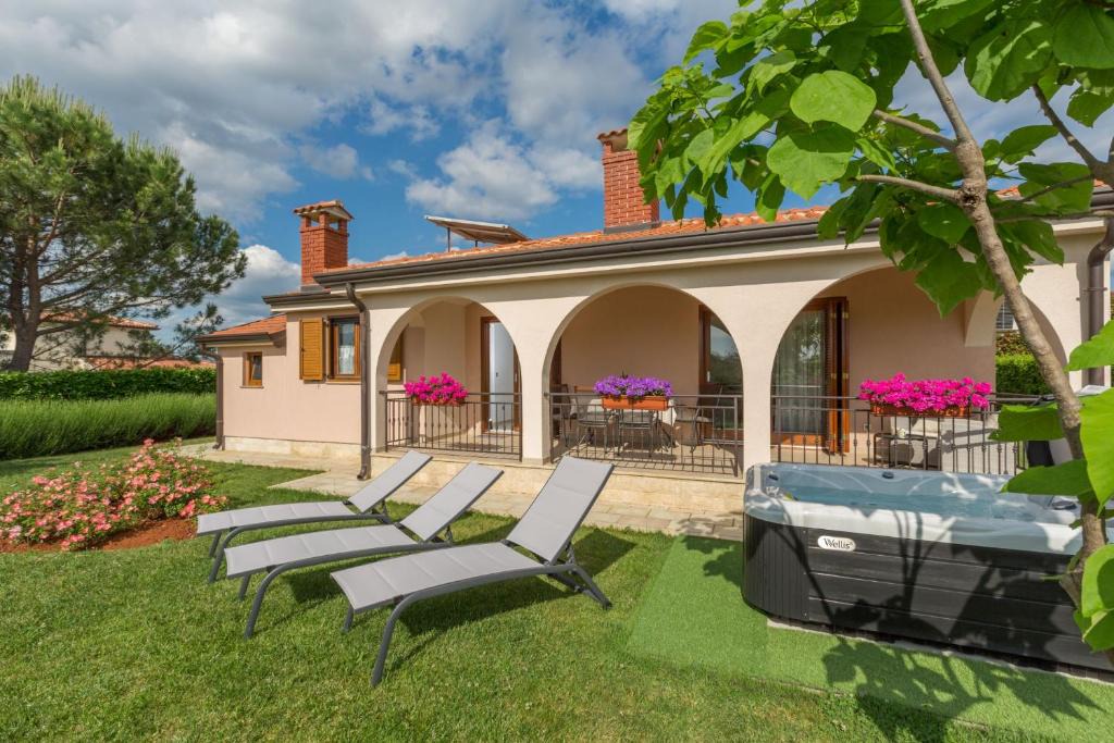 Gedici Villa | Villa Lori