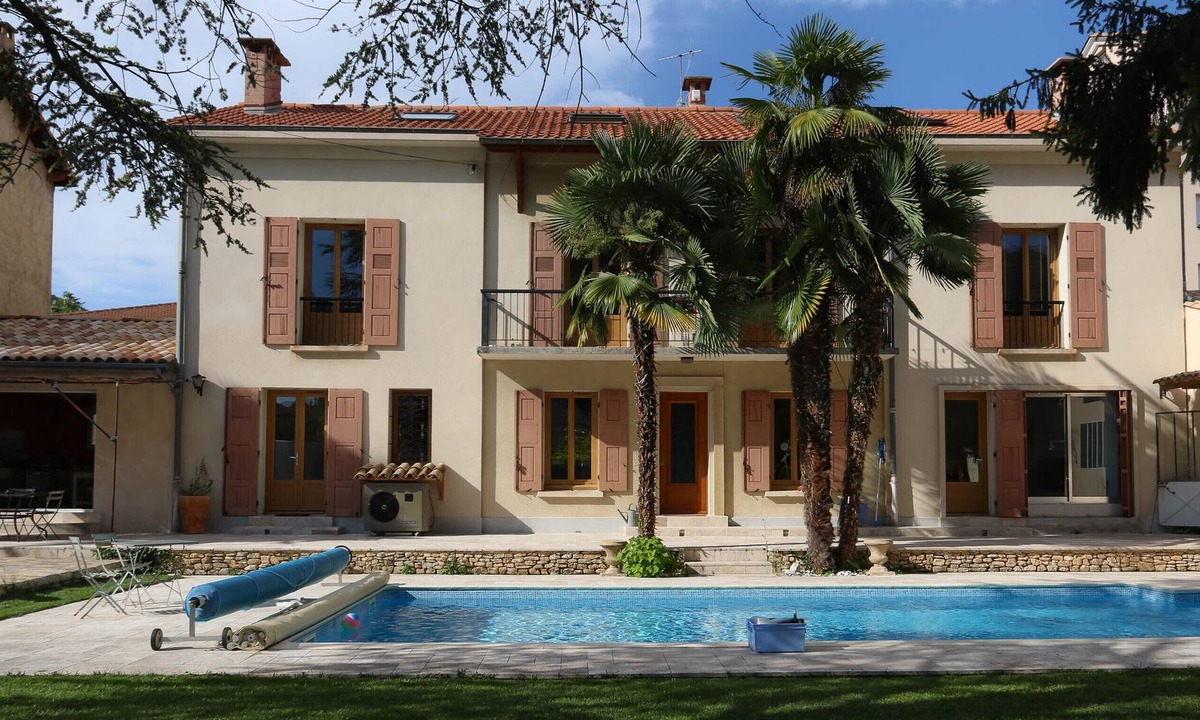 Digne-les-Bains Villa | Villa Louise and its spacious, warm and quiet swimming pool 3 'from the city center