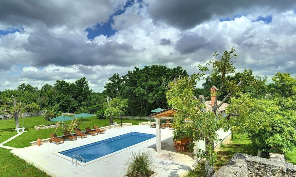 Rojnici House | Villa Lucy (V3518-K1) - Barban