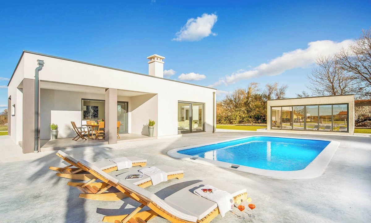 Rogocana Villa | Villa Lux Ivory - Three Bedroom Villa, Sleeps 6