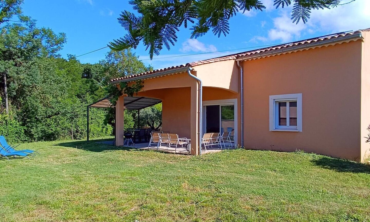 Lezan Villa | Villa Lyne - quiet garden, air conditioning