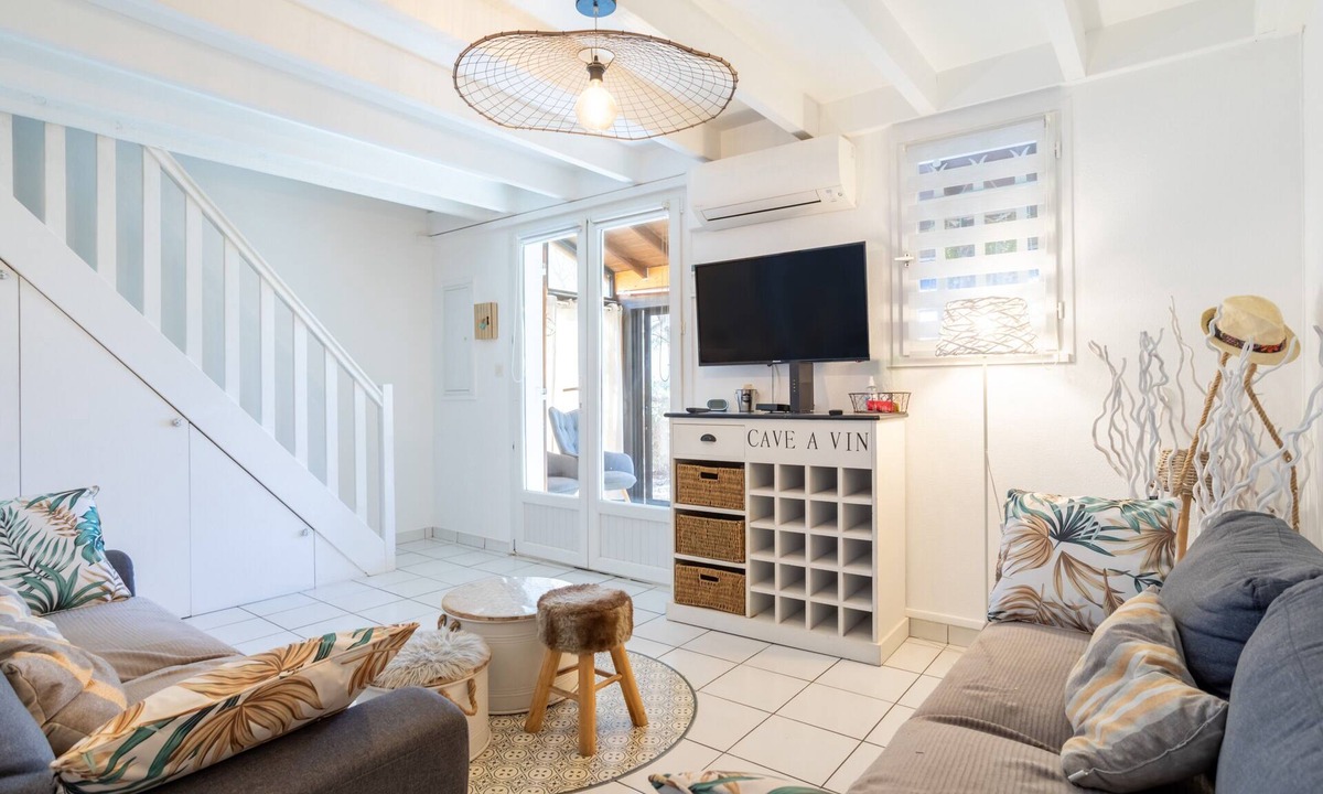 Le Barcares Villa | Villa 'Maison 4 Chambres Fb112' with Private Terrace, Wi-Fi and Air Conditioning