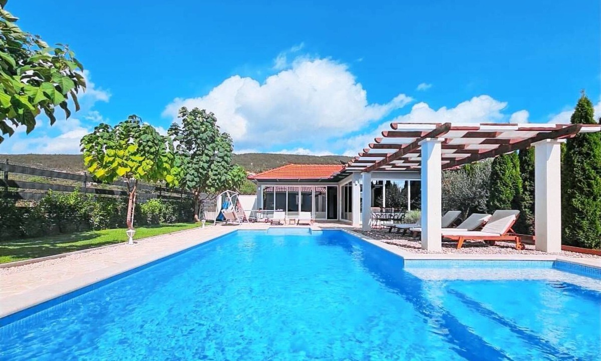 Donji Prolozac Villa | Villa Maja w/pool, sauna, whirlpool