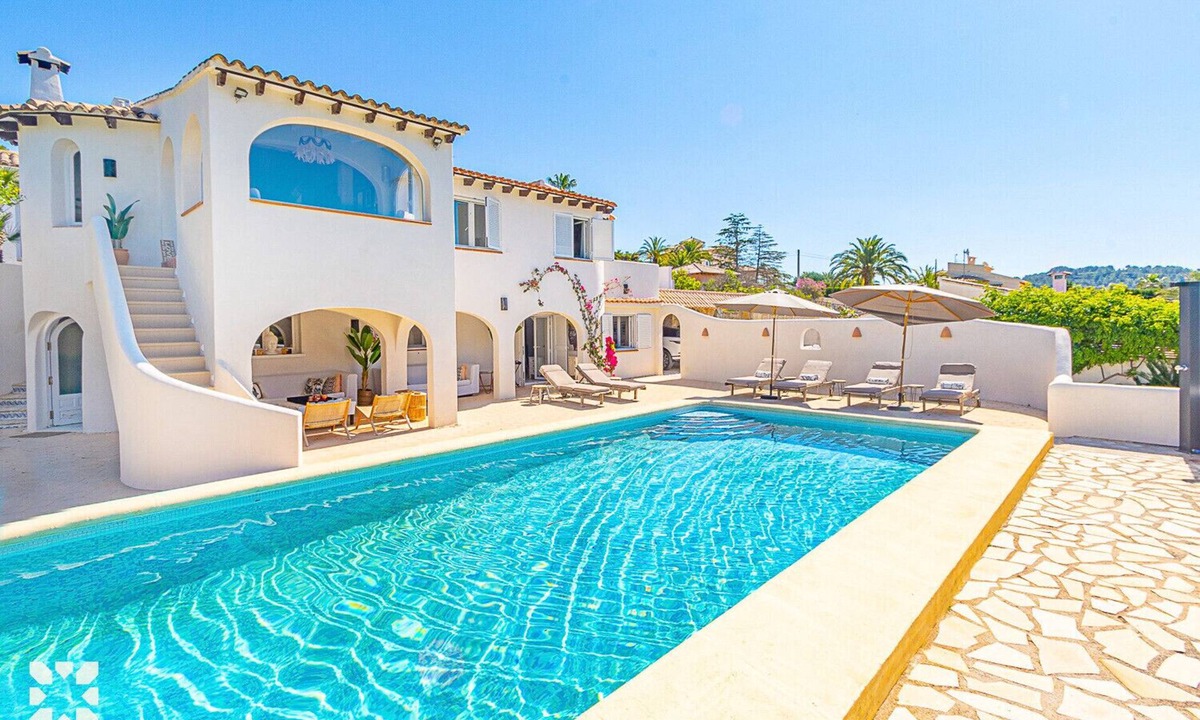 Empedrola Villa | Villa MALAWI by Abahana Villas