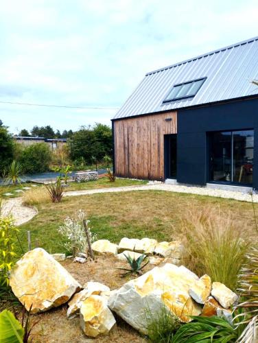 Saint-Germain-sur-Ay Villa | Villa Malgira, bord de mer