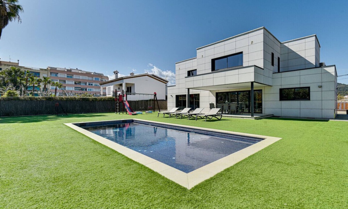 Pineda de Mar Villa | Villa Malibu