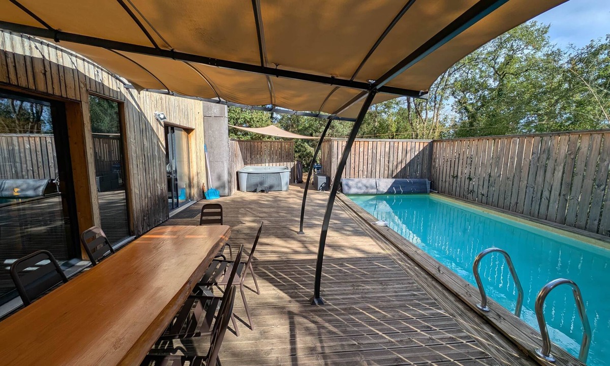 Saint Alban Auriolles Villa | Villa Mammoth