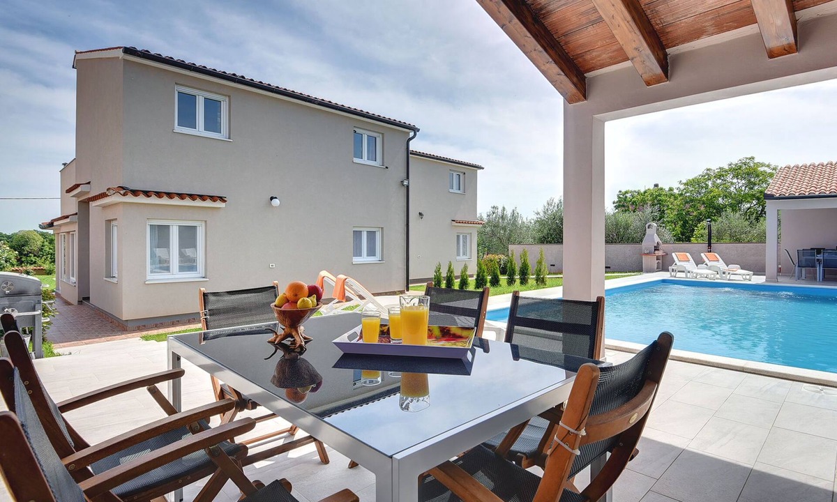 Valtura House | Villa Marcelia by Interhome