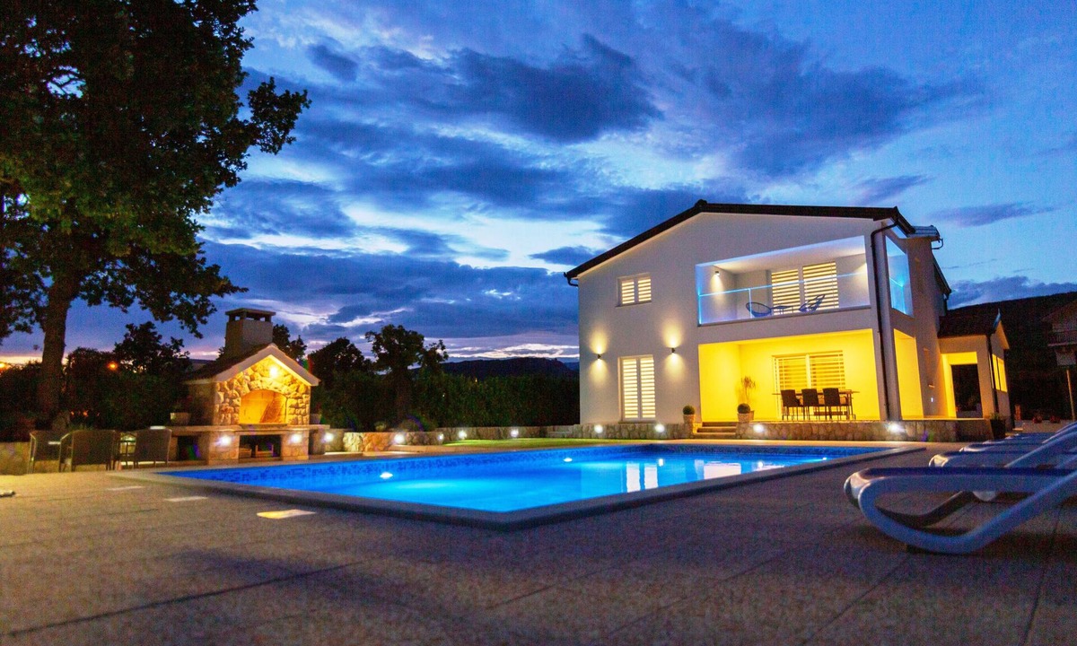 Donji Prolozac Villa | Villa Maria with private pool