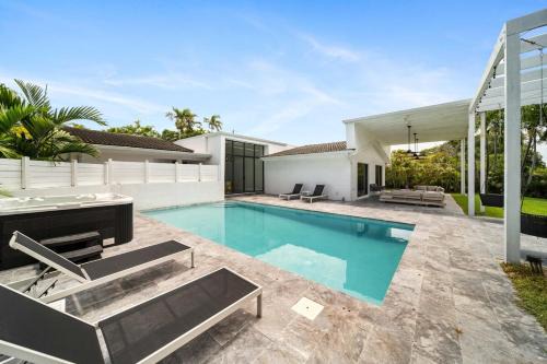 North Miami Beach Villa | Villa Marina