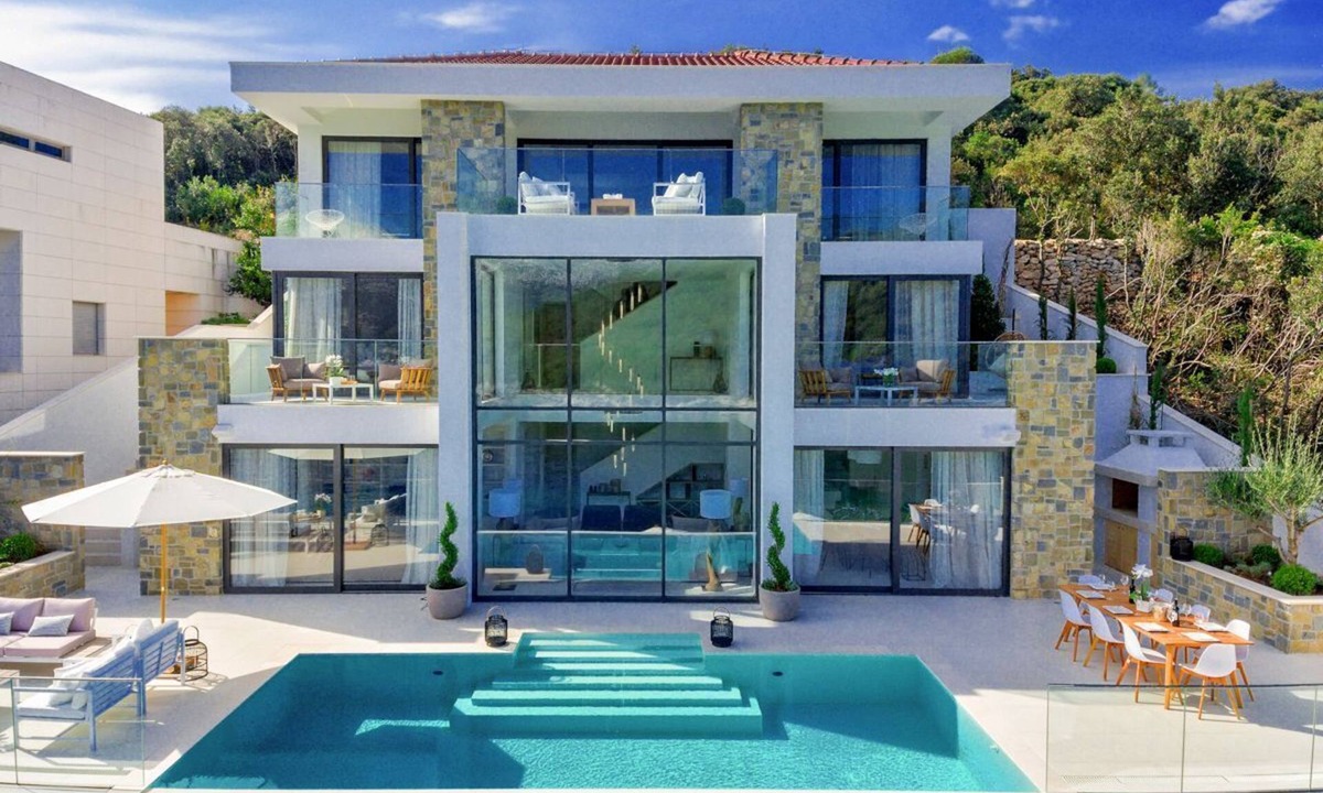 Zrnovo Villa | Villa Marinella - Four Bedroom Villa, Sleeps 8