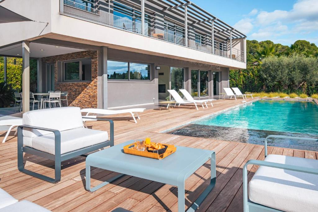 Baillargues Apartment | Villa Massane