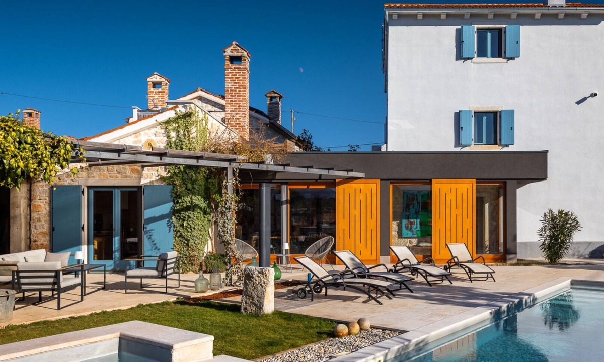 Filipini Villa | Villa Maxima Agri by Villas Guide