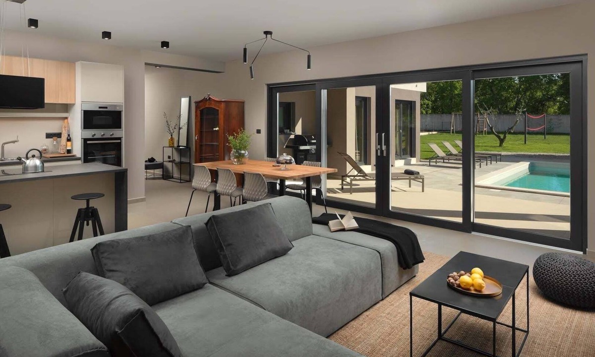 Gajana Villa | Villa Median, luxurious new villa close to the sea, with pool, volleyball court!