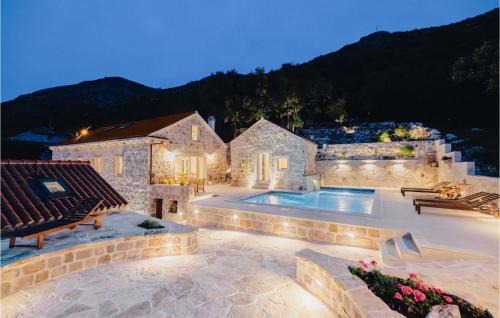 Popovici House | Villa Mediterranean Estate