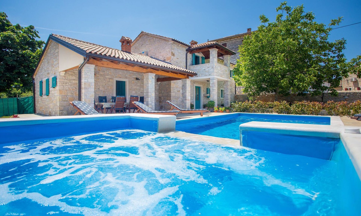 Medvidici Villa | Villa Medvidici for your holiday in Istria