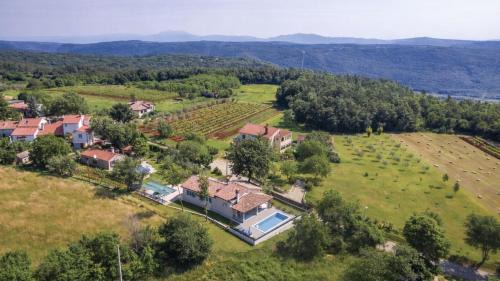 Melnica Villa | Villa Melnica by Villas Guide