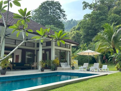 Pantai Tengah Villa | Villa Meranti - Spacious Private Pool Villa