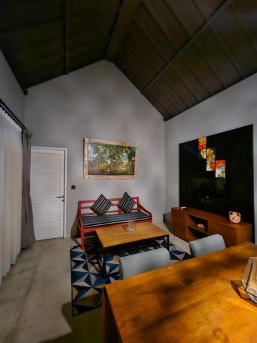 Sunset Road Villa | Villa mertasari