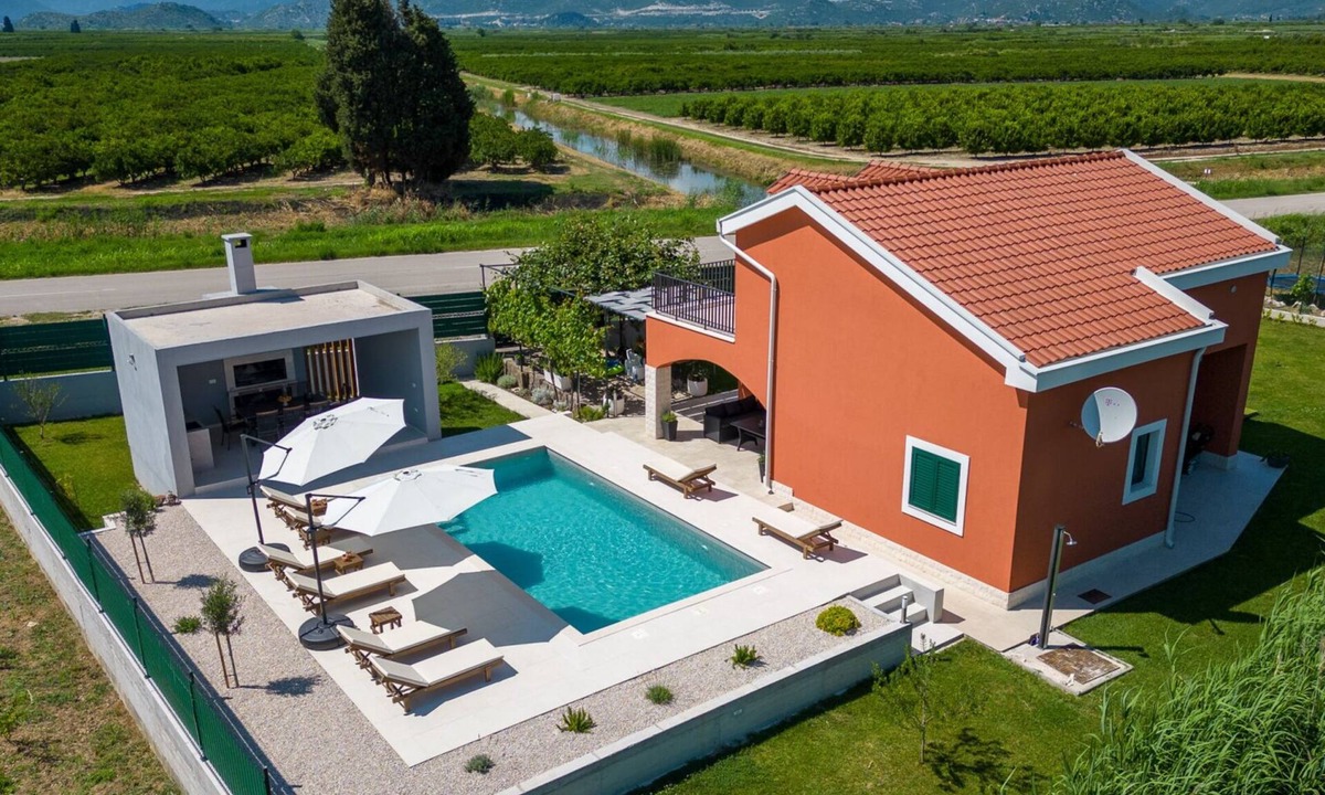 Opuzen Villa | Villa MiaMare by Villas Guide